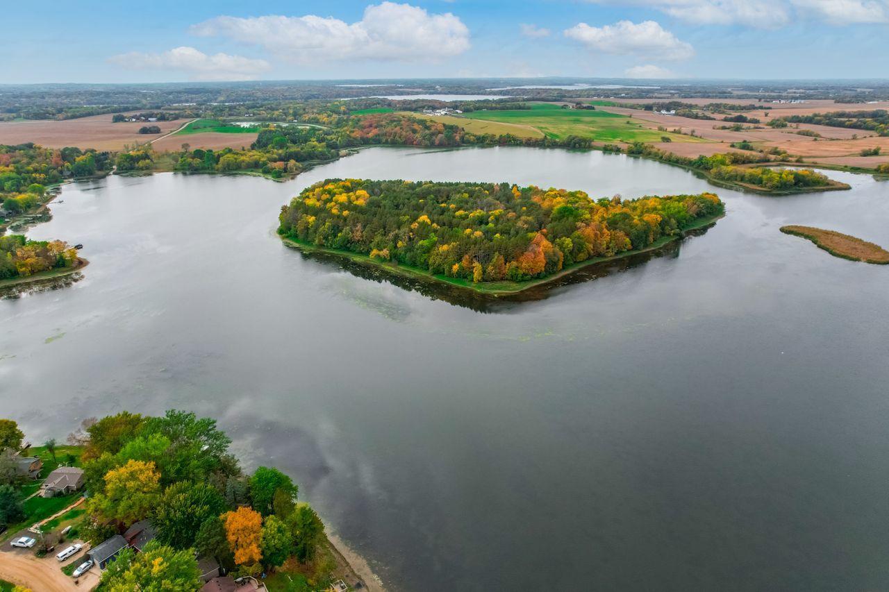 Aerial view of Minnesota Maple Lake for property valuation